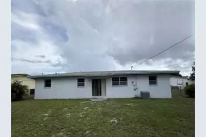 904 SE Hall Street, Stuart, FL 34994 - Photo 2