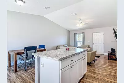 640 Chestnut Avenue, Orange City, FL 32763 - Photo 8