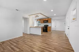 6146 Dahlia Dr, Orlando, FL 32807 - Photo 6