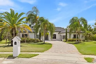 10352 Burris Ct, Orlando, FL 32836 - Photo 2