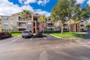 1939 Summer Club Dr, Oviedo, FL 32765 - Photo 2