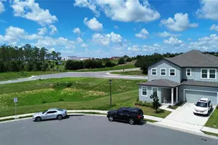 2018 Derwent Dr, Davenport, FL 33896 - Photo 4