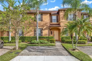 712 Calabria Ave, Davenport, FL 33897 - Photo 1