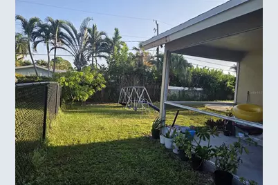 1023 NW 6th Avenue, Boynton Beach, FL 33426 - Photo 14