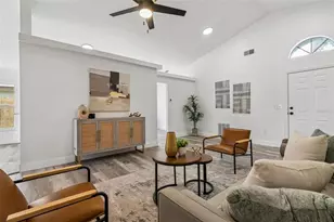 2287 Pebblewood Dr, Apopka, FL 32703 - Photo 4