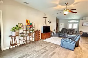 3339 Pearly Dr, Lakeland, FL 33812 - Photo 6