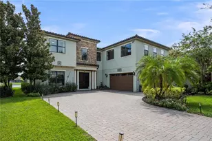 11015 Mobberley Cir, Orlando, FL 32832 - Photo 2