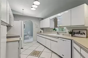 2504 Glenwood Dr, Edgewater, FL 32141 - Photo 16