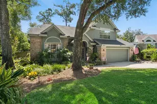 2024 Sawgrass Dr, Apopka, FL 32712 - Photo 2
