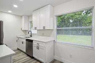 726 Cornelia Ct, Orlando, FL 32811 - Photo 12