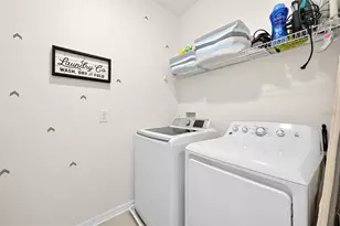 8205 Bayliss Ct, Orlando, FL 32825 - Photo 32