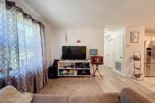 7211 Pinion Dr, Orlando, FL 32818 - Photo 4