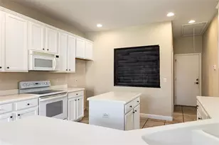 4302 Conroy Club Dr, Orlando, FL 32835 - Photo 8