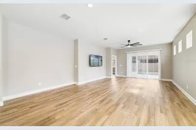 2735 Summer Retreat Lane, Kissimmee, FL 34744 - Photo 8