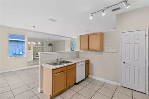3919 Peppervine Dr, Orlando, FL 32828 - Photo 18