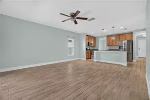 878 Benjamin Trail, Davenport, FL 33837 - Photo 8