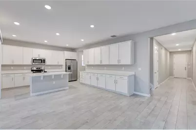 686 Heritage Square Drive, Haines City, FL 33844 - Photo 4