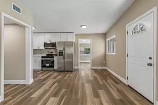 2821 W Amelia St, Orlando, FL 32805 - Photo 12