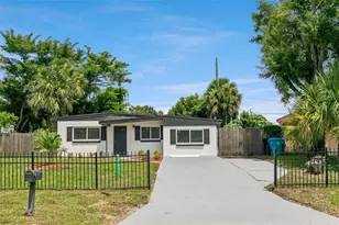 2821 W Amelia St, Orlando, FL 32805 - Photo 2