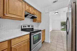 557 Verbena Ct, Orlando, FL 32807 - Photo 32
