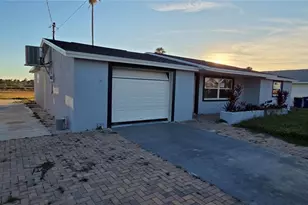 4020 Headsail Dr, New Port Richey, FL 34652 - Photo 2