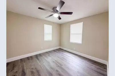 8103 N 18th Street, Tampa, FL 33604 - Photo 6