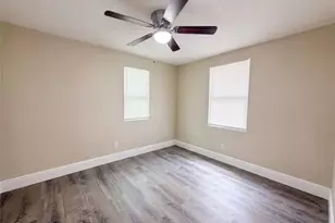 8103 N 18th St, Tampa, FL 33604 - Photo 6