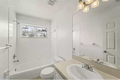 19431 Sandy Springs Circle, Lutz, FL 33558 - Photo 10