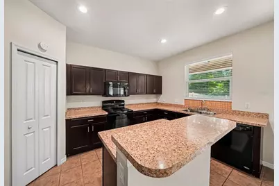 1102 Canyon Oaks Drive, Brandon, FL 33510 - Photo 14