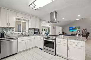 911 Alameda Dr, Longwood, FL 32750 - Photo 18