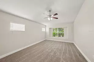 16312 Bridgecrossing Dr, Lithia, FL 33547 - Photo 8