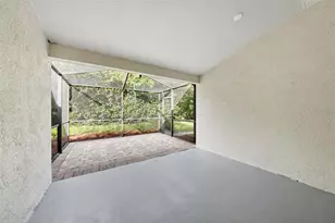 16312 Bridgecrossing Dr, Lithia, FL 33547 - Photo 12