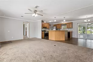 33525 Linda Dr, Leesburg, FL 34788 - Photo 6