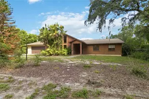 7813 Saranac Ct, Orlando, FL 32835 - Photo 4