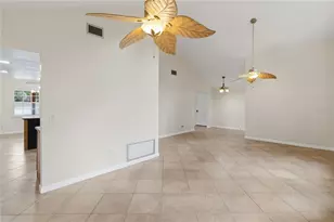 7813 Saranac Ct, Orlando, FL 32835 - Photo 10