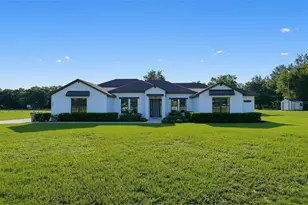 4650 Lake Pickett Dr, Groveland, FL 34736 - Photo 2