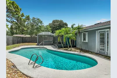 2983 Ontario Circle W, Melbourne, FL 32935 - Photo 2