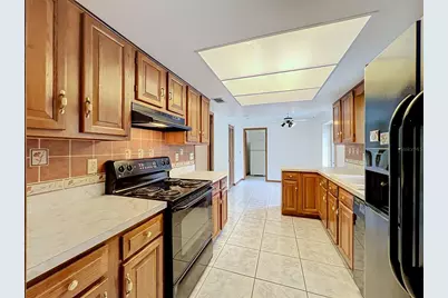 2983 Ontario Circle W, Melbourne, FL 32935 - Photo 16