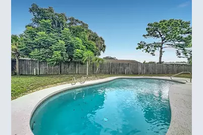 2983 Ontario Circle W, Melbourne, FL 32935 - Photo 30