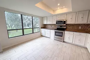 4747 Puritan Cir, Tampa, FL 33617 - Photo 4