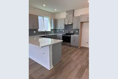 16553 Brook Isle Way, Clermont, FL 34714 - Photo 4