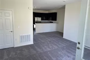 181 Holly Village Dr, Davenport, FL 33837 - Photo 6