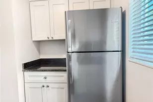 208 N Halifax Ave, Daytona Beach, FL 32118 - Photo 6