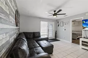 12927 Montana Woods Ln, Orlando, FL 32824 - Photo 4