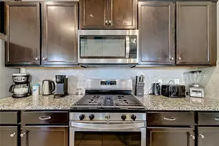5485 Misty Oak Cir, Davenport, FL 33837 - Photo 10