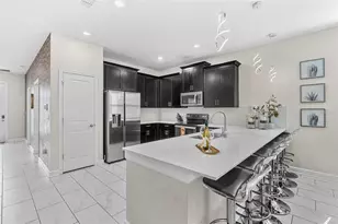 9032 Sommerset Hills Dr, Davenport, FL 33896 - Photo 6
