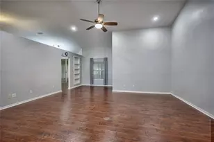 25735 Glen Eagle Dr, Leesburg, FL 34748 - Photo 4