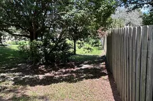 2421 Omaha Dr, Deltona, FL 32738 - Photo 18