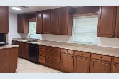 2401 NE 19th Avenue, Ocala, FL 34470 - Photo 4