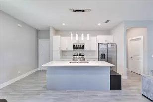 266 Hyacinth Ct, Poinciana, FL 34759 - Photo 4